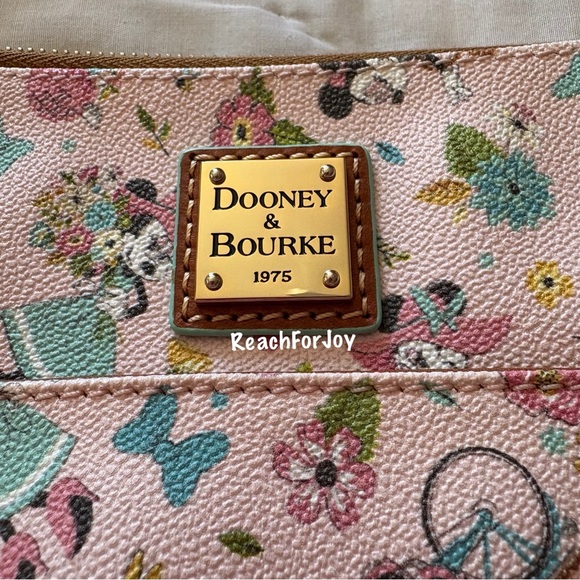 Dooney & Bourke Crossbody Epcot International Flower And Garden Festival 2020 - Picture 6 of 16